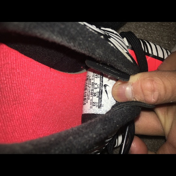 Rare Nike Neymar Soccer Cleats Size 4 - Picture 8 of 8